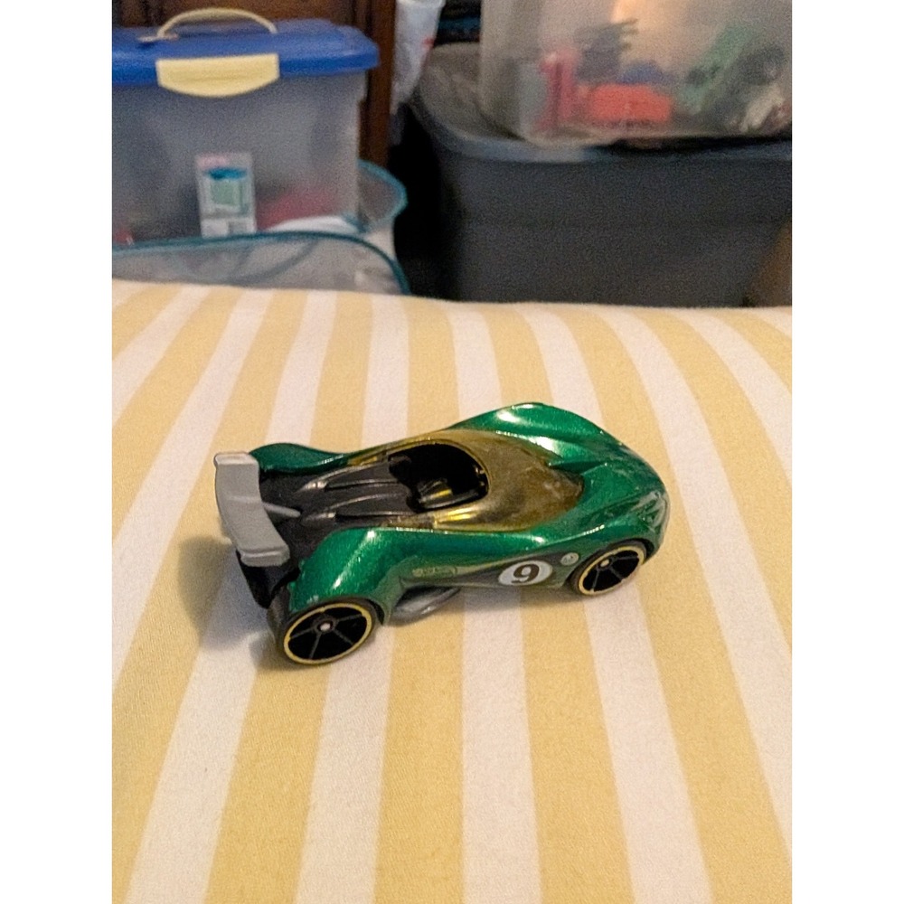 Hot Wheels Lotus Concept Car Green Diecast Toy Vehicle Mattel M3313